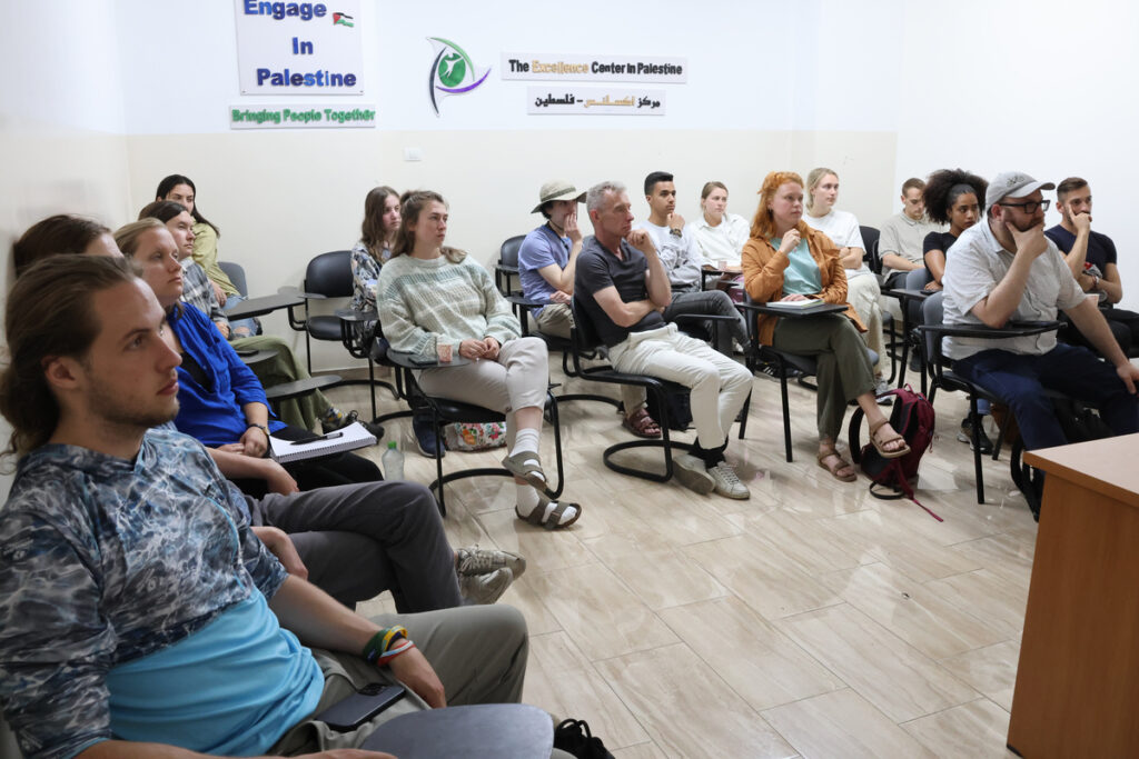 Best Volunteer Programs in the West Bank